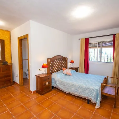 度假居 Cubo's La Canada De *